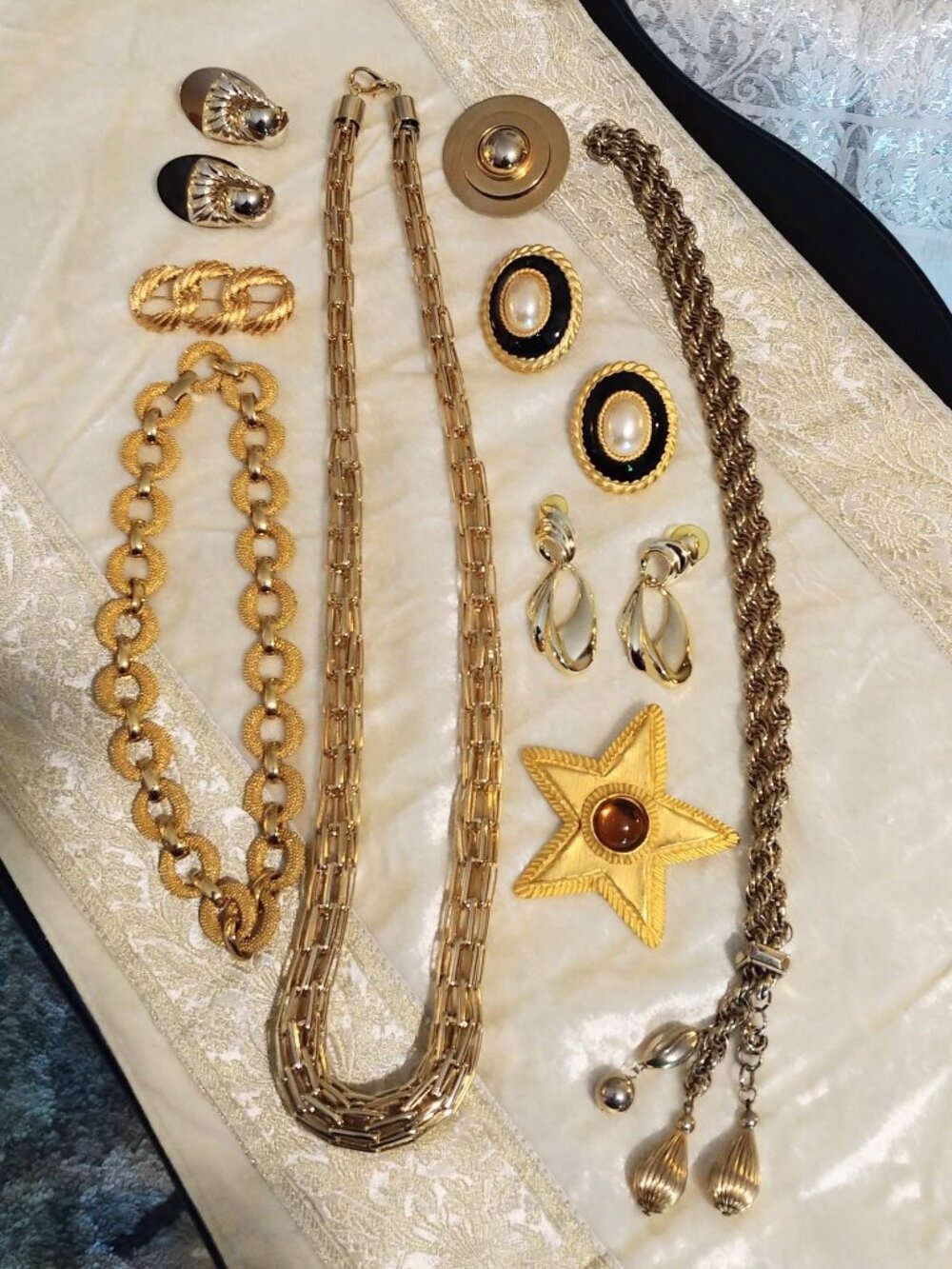 Vintage 70s - Y2K Bold & Chunky Goldtone Lot Napier Brooch Earrings Necklaces